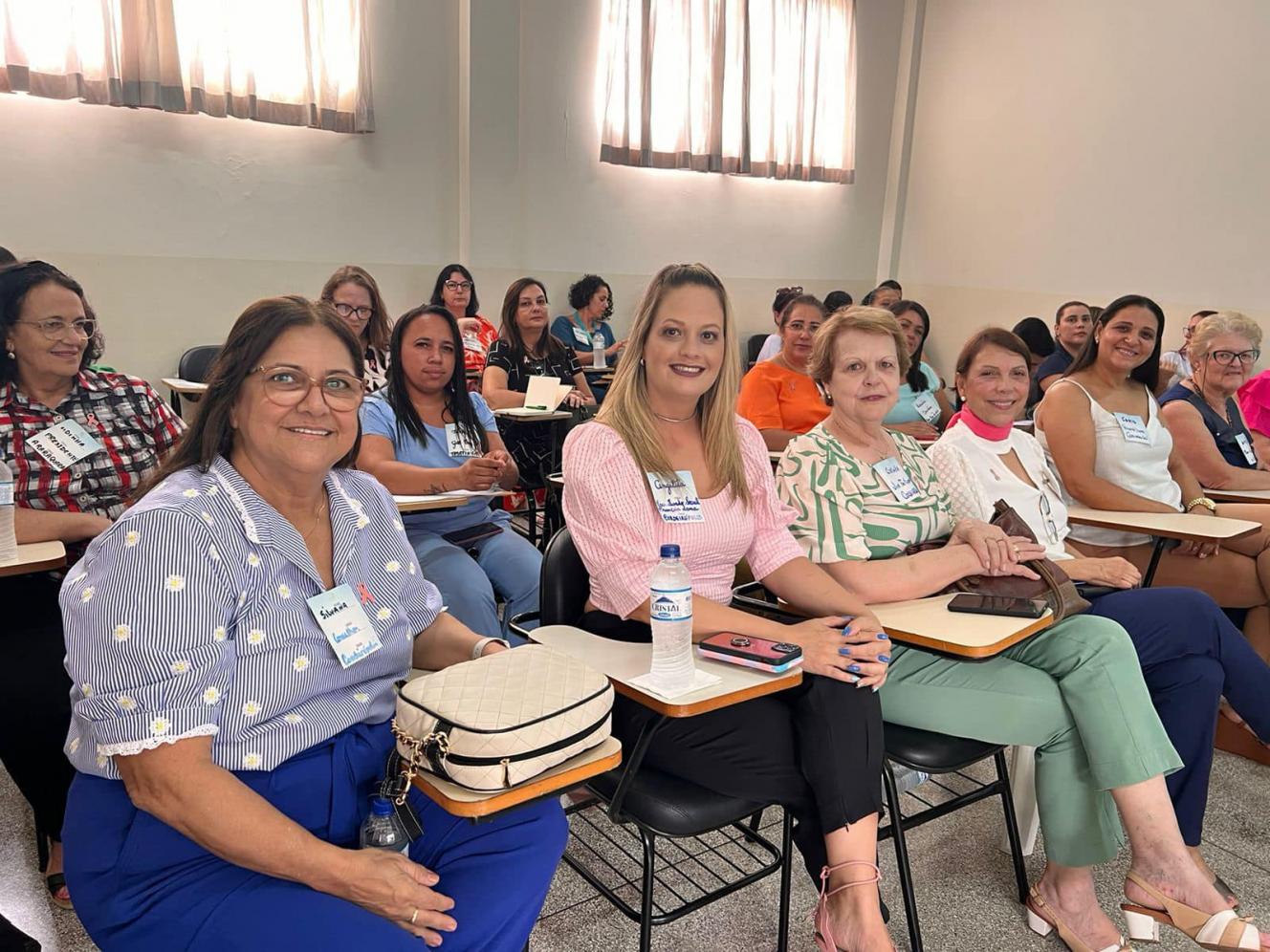 Primeiras-damas promovem encontro em São Carlos