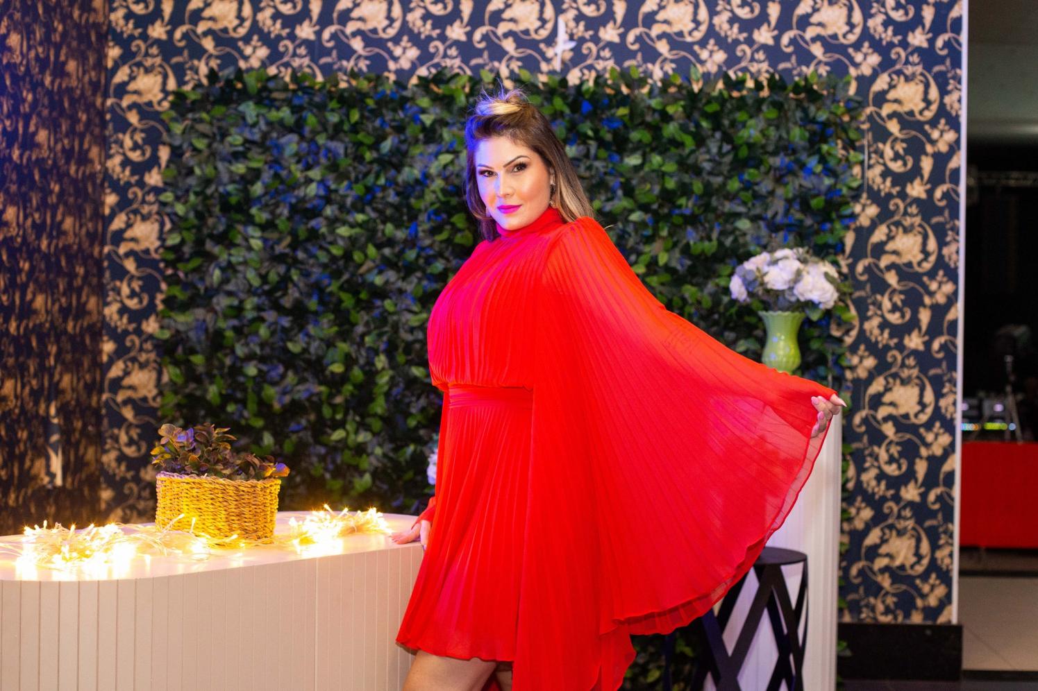 Nathalia Baron ganha destaque nos palcos e projeta novos passos na carreira artística