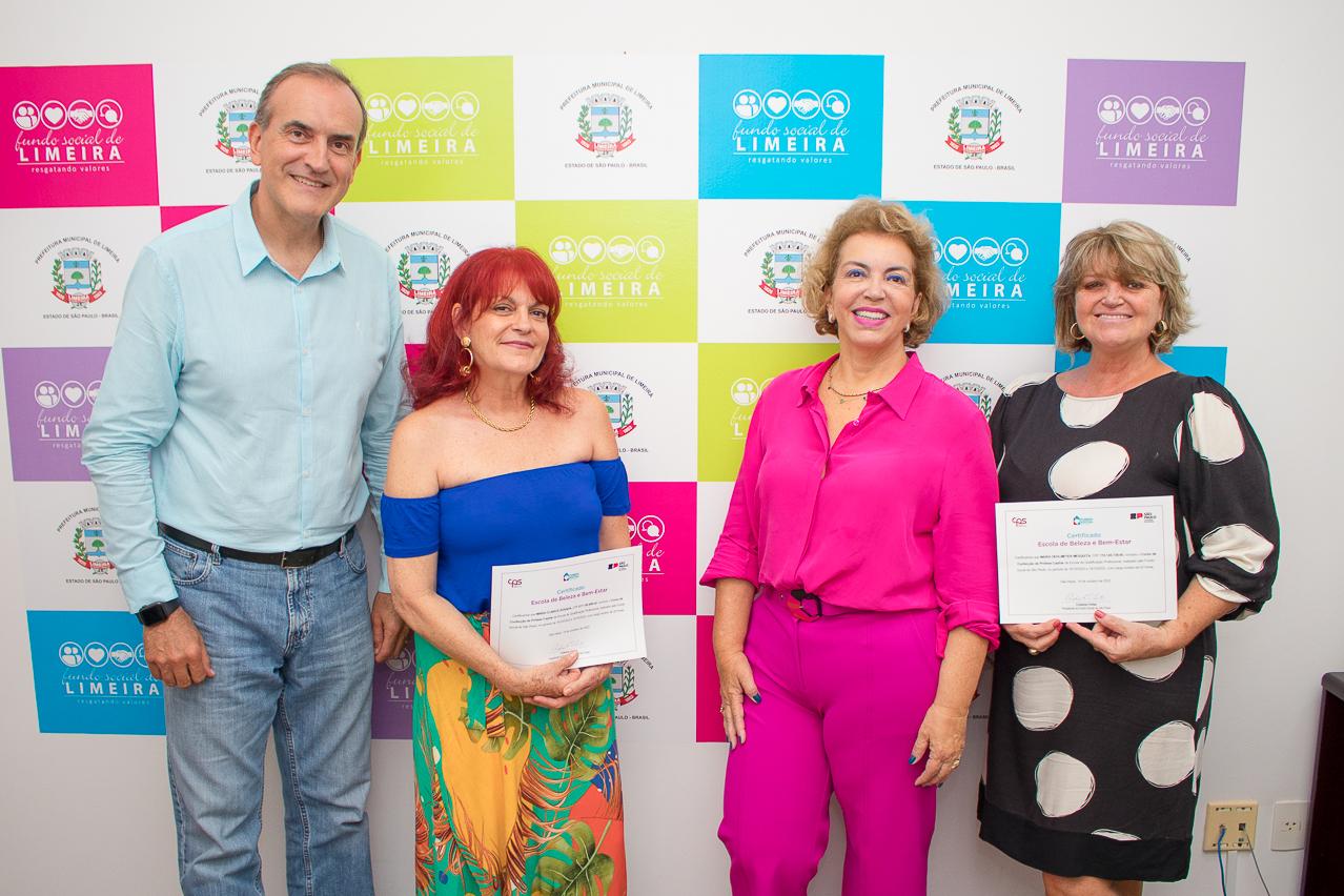 Fundo Social entrega certificado para voluntárias da Alicc em Limeira