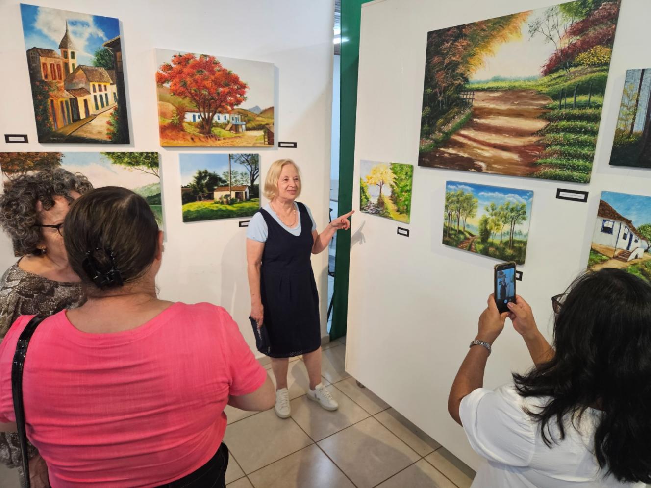 Turmas de artes plásticas abrem exposições no Museu de Limeira