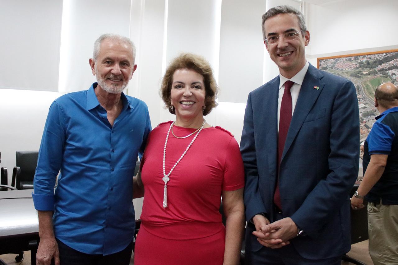 Em visita a Limeira, Cônsul-Geral da Suíça é recebido por Botion
