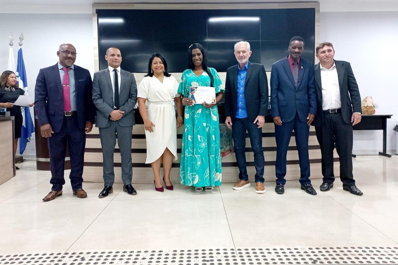 Prefeito Mario Botion recebe diploma de Honra ao Mérito