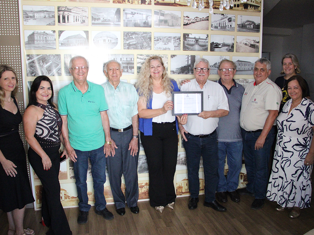 ACIL Limeira recebe moção de aplausos da vereadora Lu Bogo (PL)