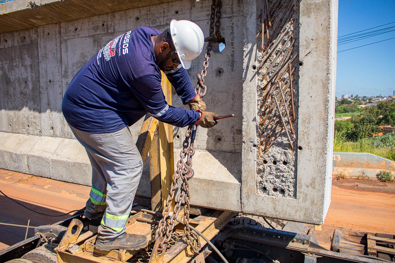 Içamento de vigas são concluídos e agora lajes serão instaladas em viaduto de Limeira