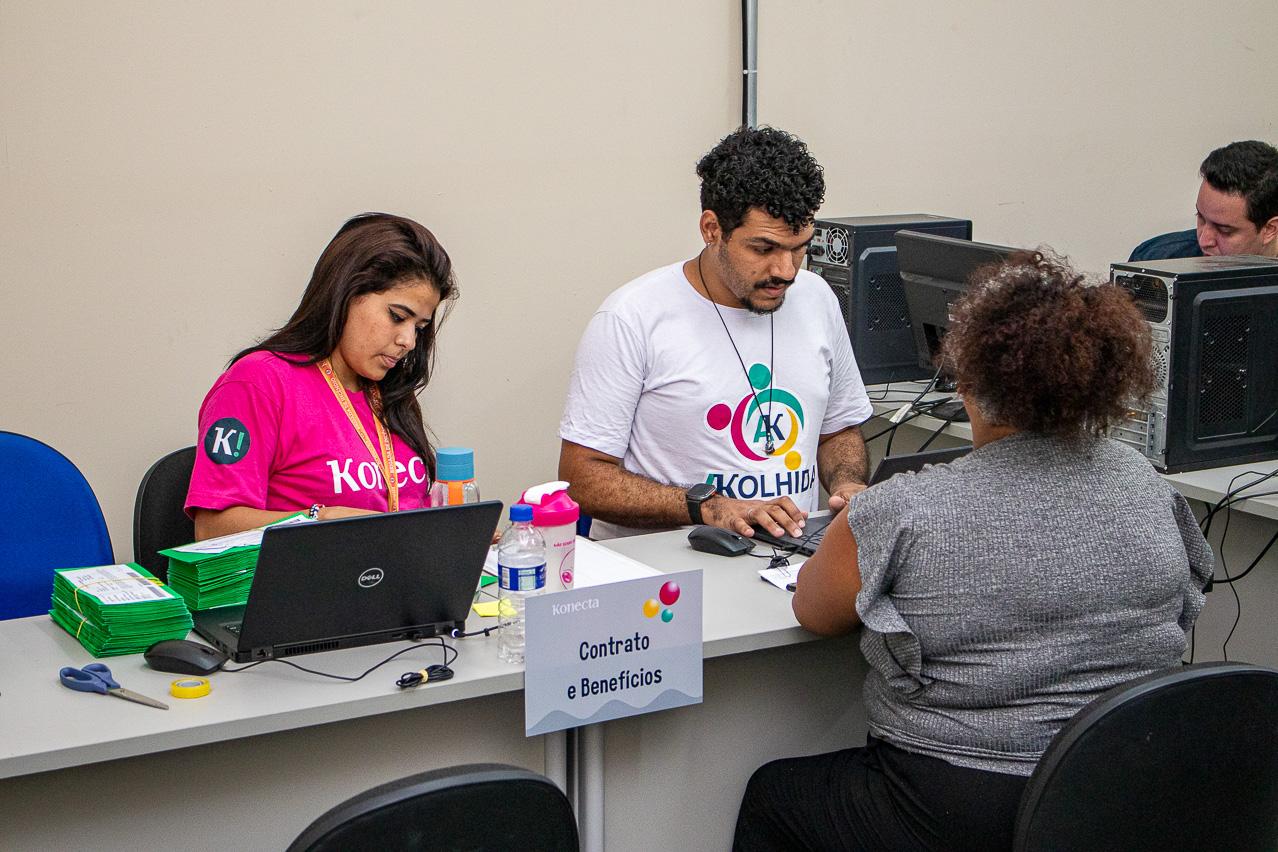 Mutirão de empregos aprova mais de 140 candidatos em processo seletivo