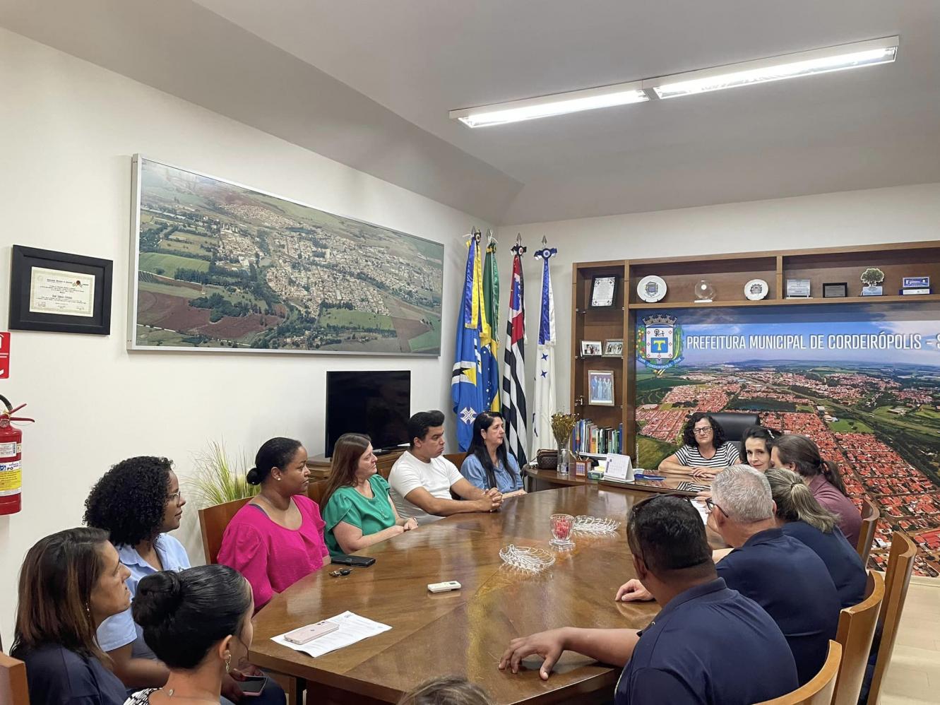 Diretoria do Conselho Municipal dos Direitos da Criança e Adolescente toma posse