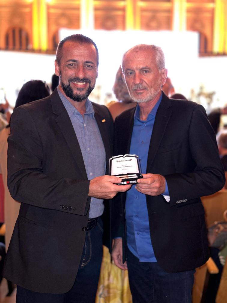 Limeira supera média estadual e recebe prêmio “Destaque na Alfabetização”