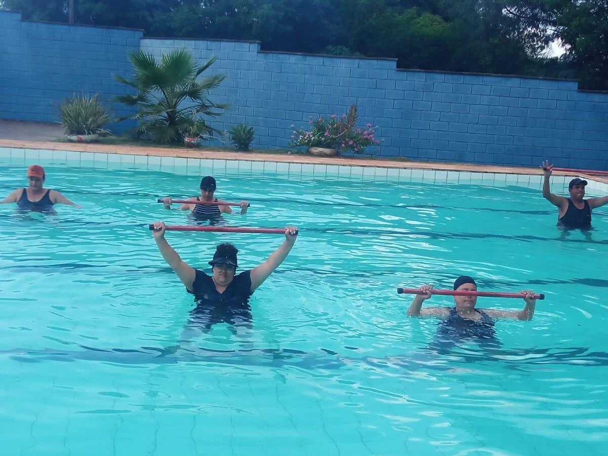 Aulas gratuitas de hidroginástica em Cordeirópolis estão com vagas abertas 
