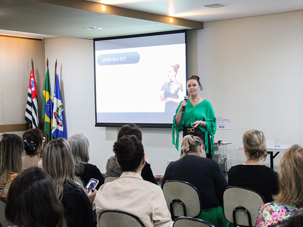 Café da Manhã do Conhecimento: Andreza Leite motiva empreendedoras ao falar de sucesso
