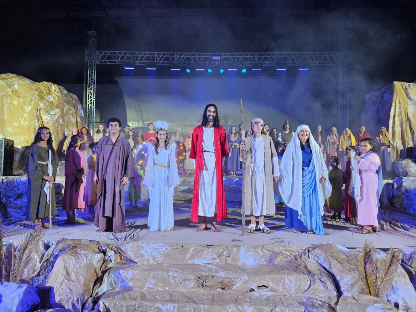 Encenação da Paixão de Cristo reúne mais de 3 mil pessoas no Parque Cidade em Limeira