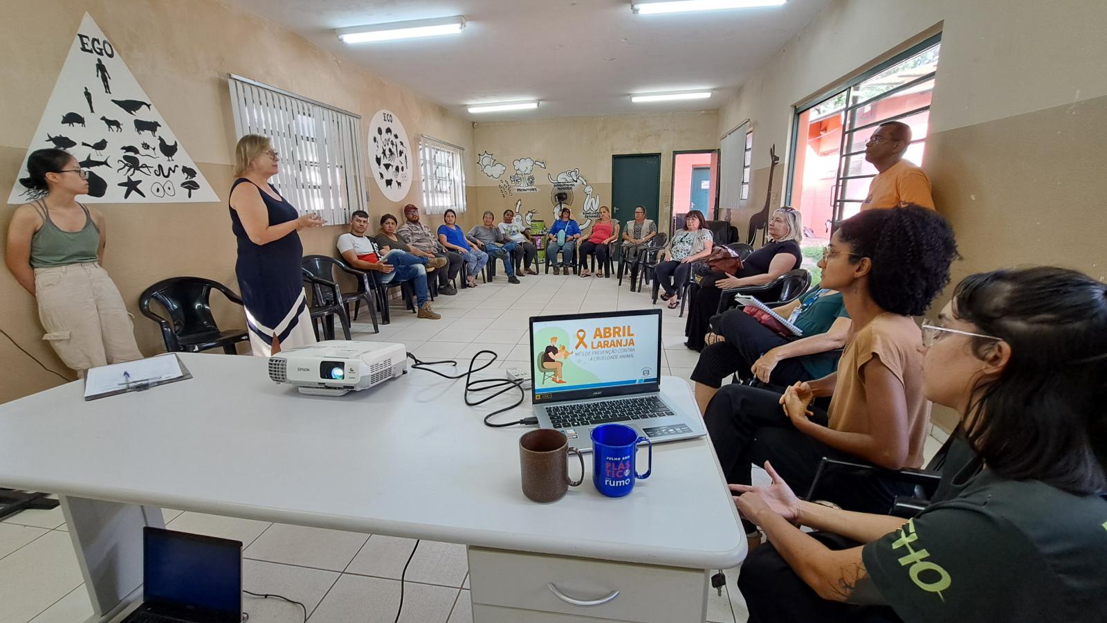 Palestra alerta sobre maus-tratos e crueldade contra animais silvestres