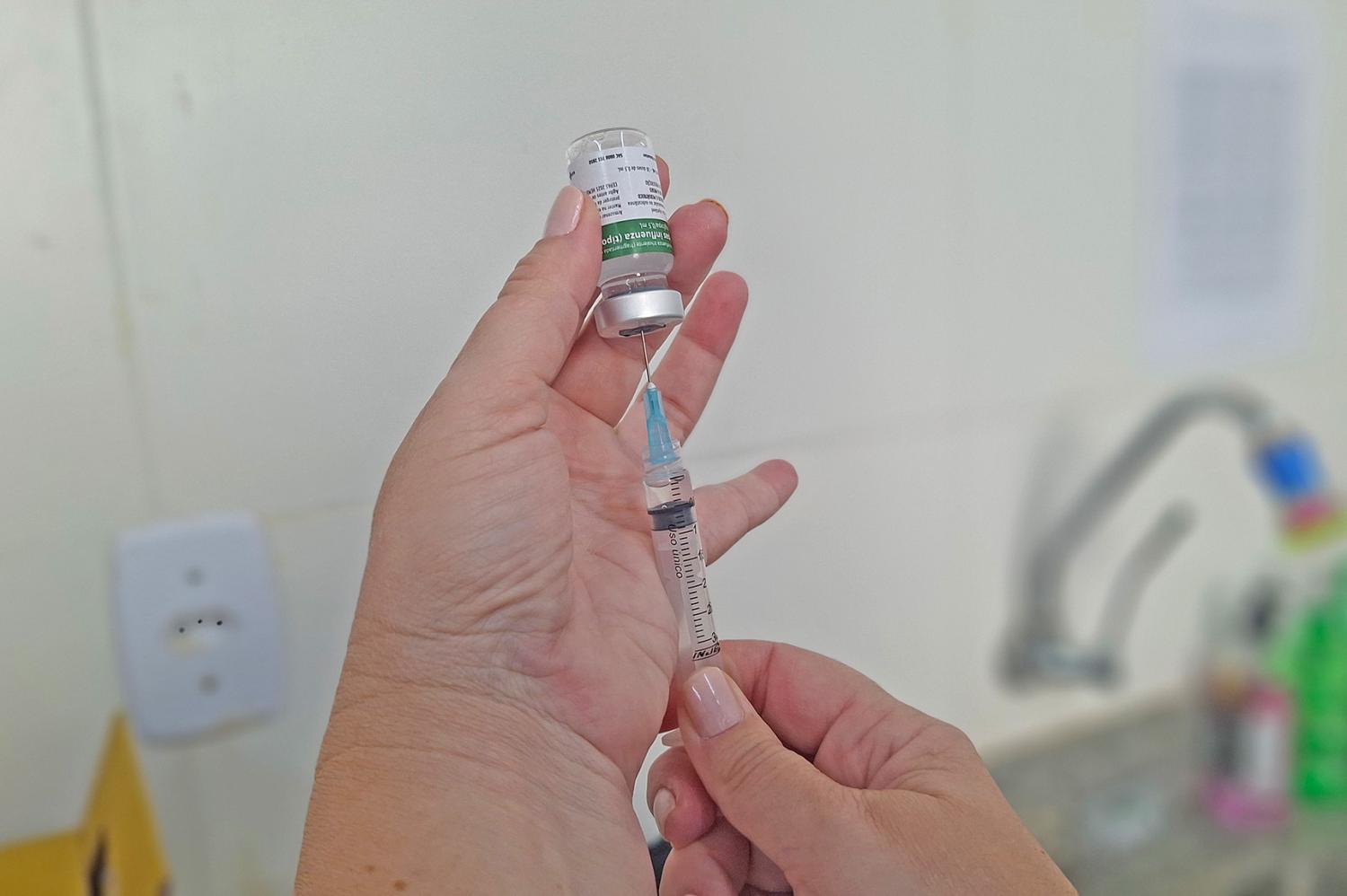 Vacina contra gripe para crianças: pediatra reforça importância e esclarece principais dúvidas
