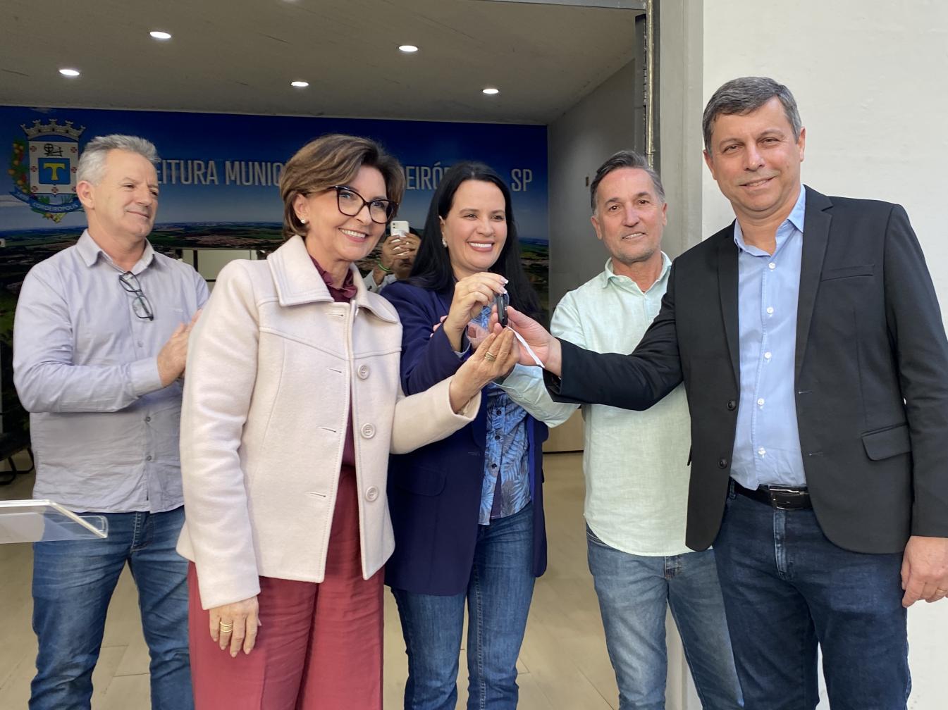 Prefeitura entrega nova viatura à GCM de Cordeirópolis