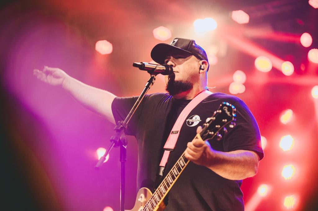 Festa da Laranja 2025 em Limeira divulga grade de shows