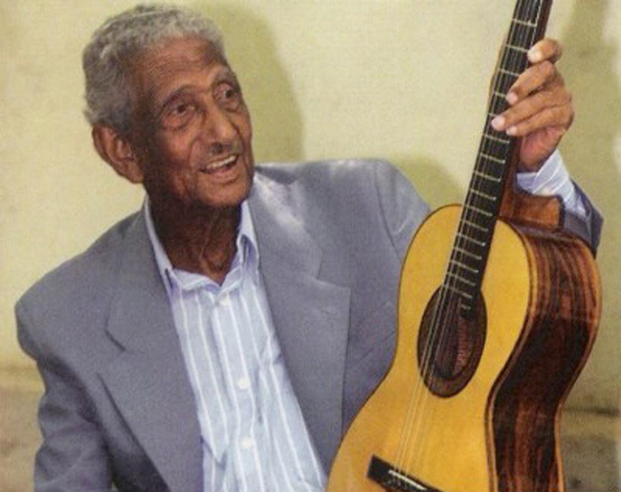 “Domingo na Praça” com homenagem a João Pacífico começa às 14h
