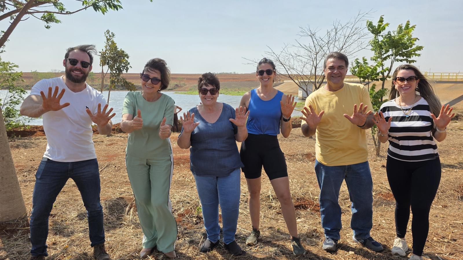 Mais de 100 mudas são plantadas em área da nova represa em Cordeirópolis