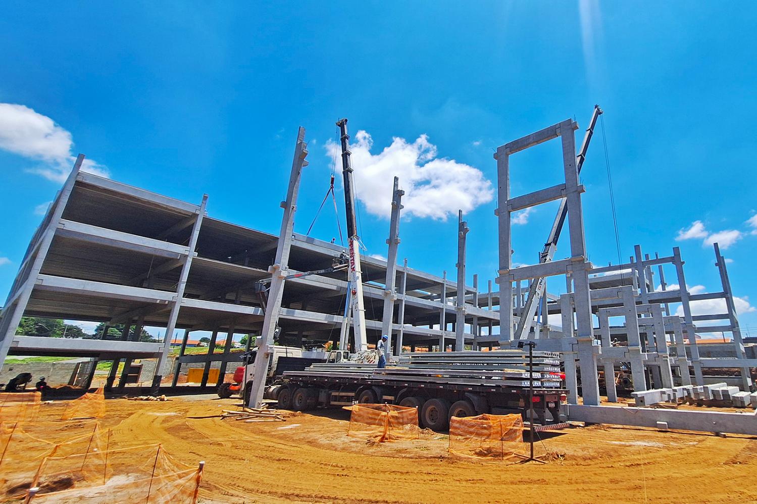 Obra de nova escola estadual no Jd. Lagoa Nova em Limeira está na fase de infraestrutura externa