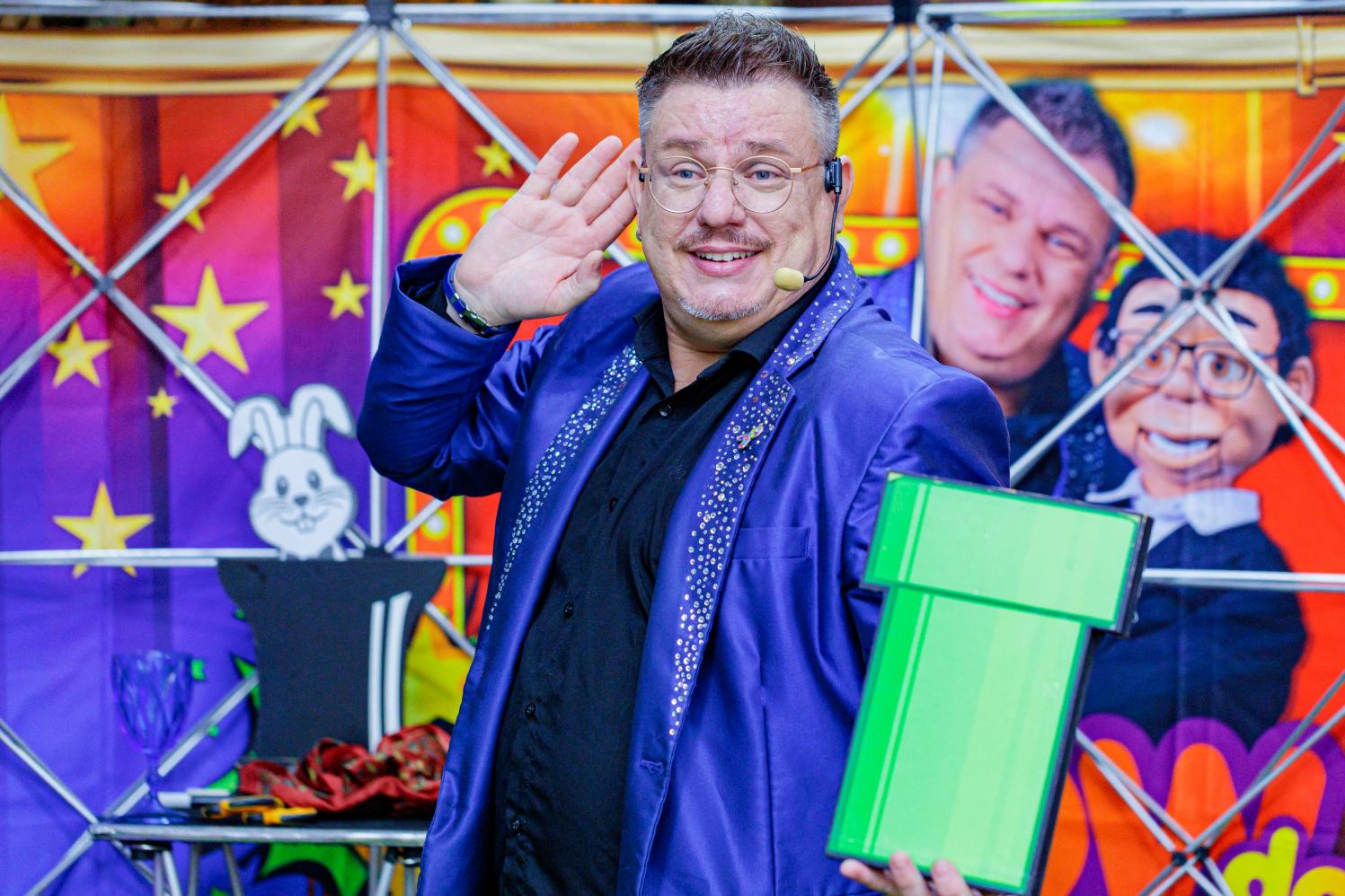 Mágico Ettore comanda oficina e show gratuito em Limeira