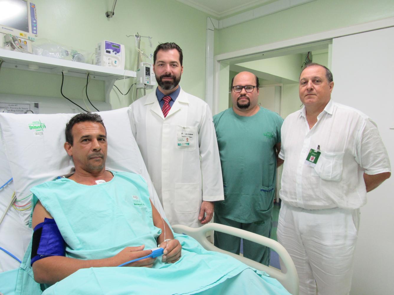 Unimed Limeira realiza primeira cirurgia cardíaca com o coração do paciente batendo